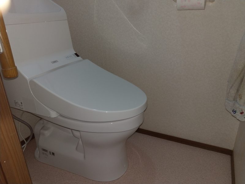 大阪府大阪市鶴見区諸口でのトイレ排水つまり修理とトイレ交換工事