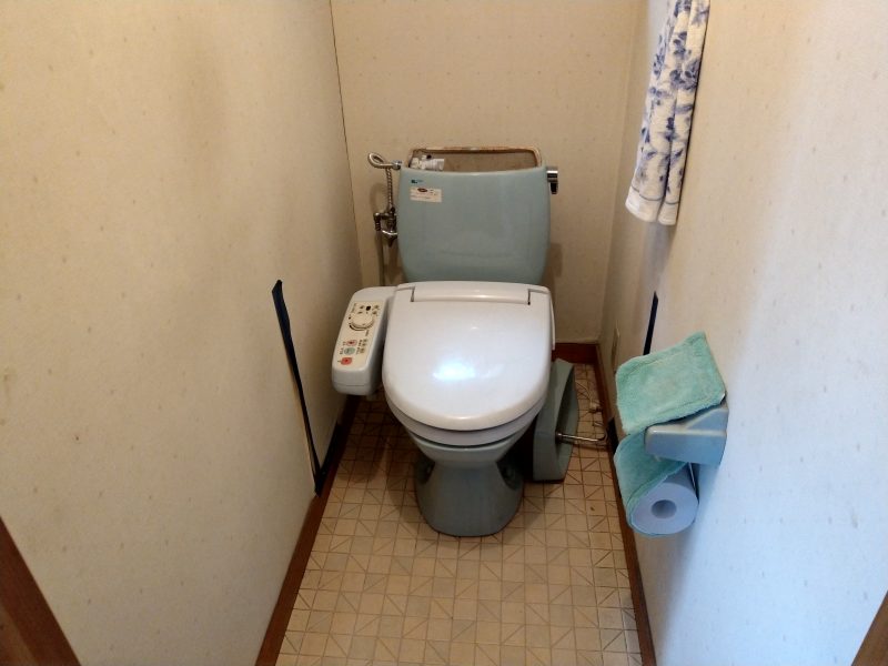大阪府大阪市鶴見区緑でのトイレ水漏れ修理(1日目)